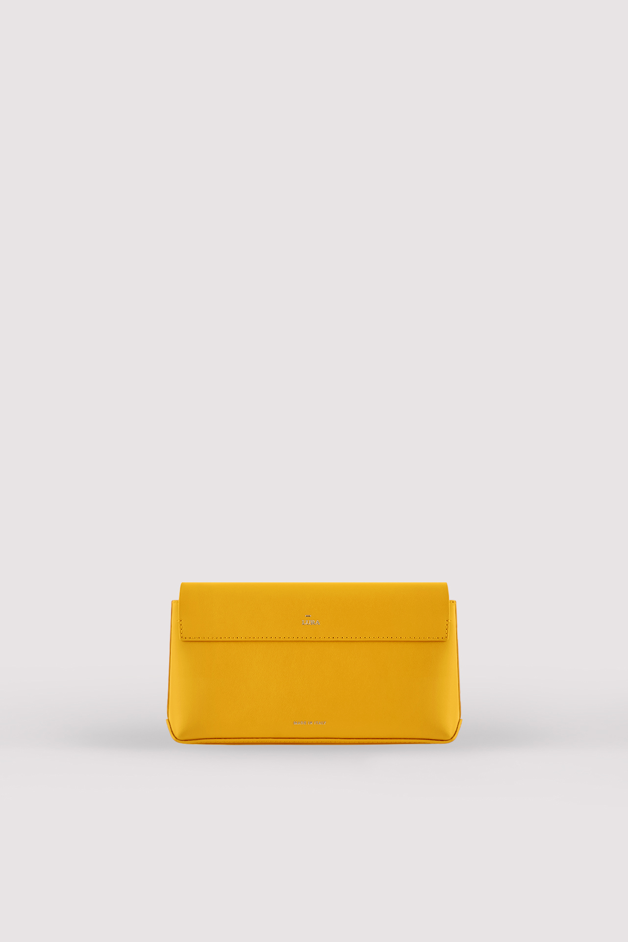 LURA_MINI YVE_BEE_back_72dpi_background