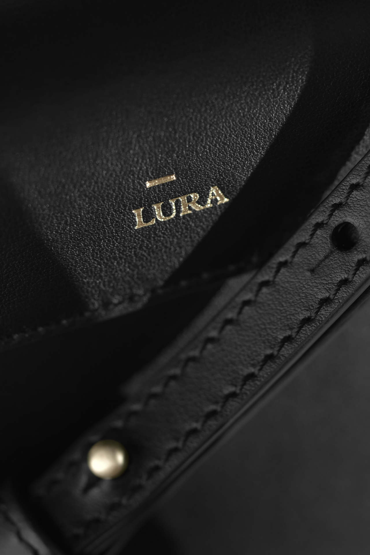 LURA_MINI YVE_ONYX_DETAILS_003